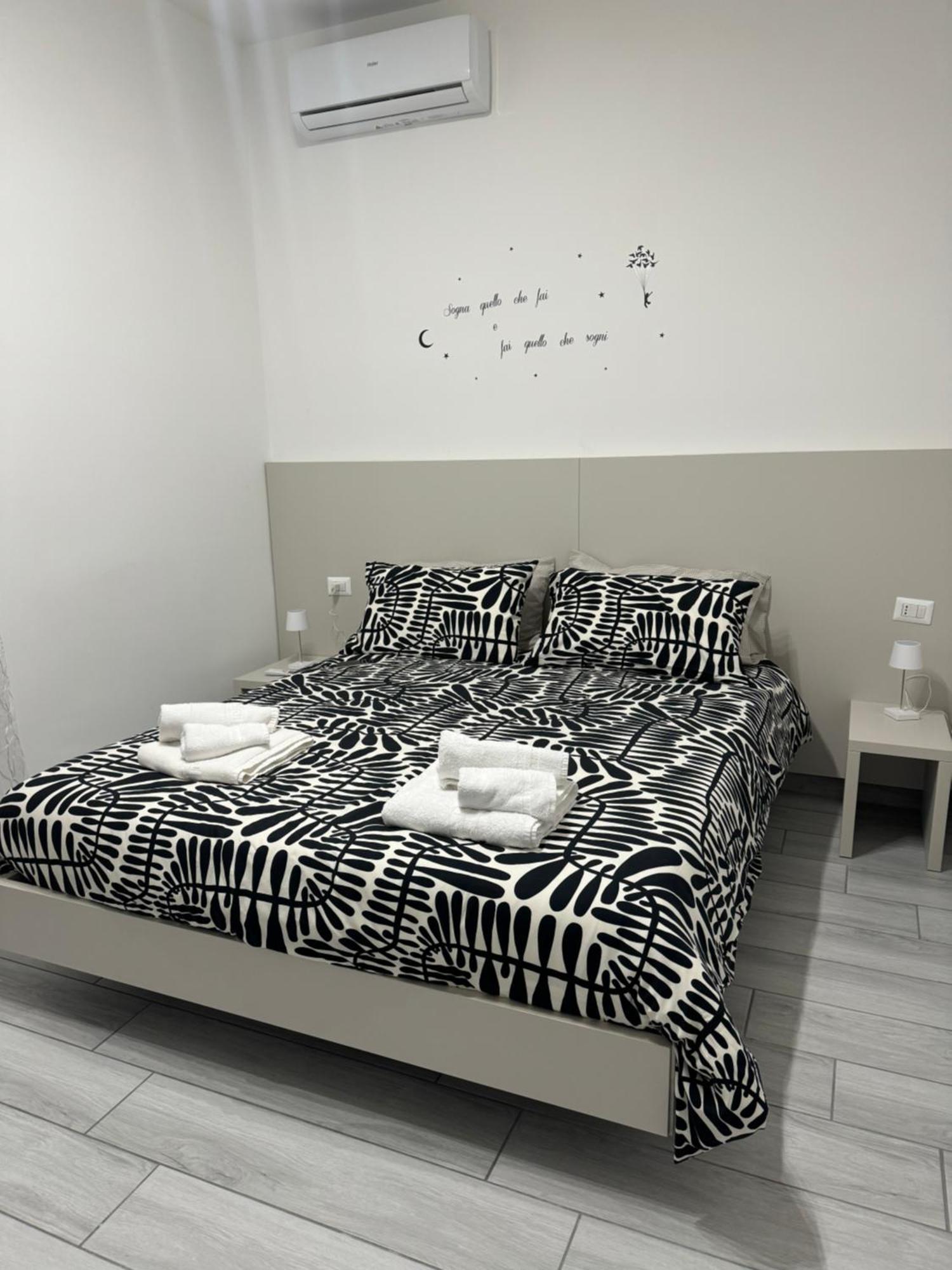 Cavallerizza Home Neapol Zewnętrze zdjęcie